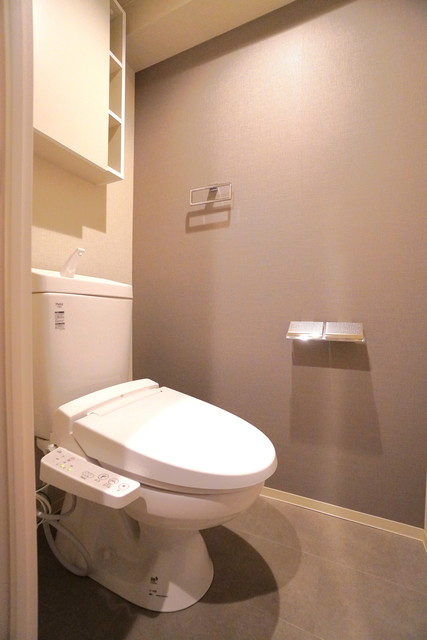 トイレ　※写真は同タイプ住戸です。