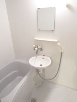 バス・シャワールーム　※別部屋参照