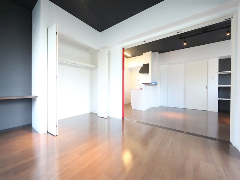 その他部屋・スペース　洋室7.3帖　クローゼット付（収納充実してます）