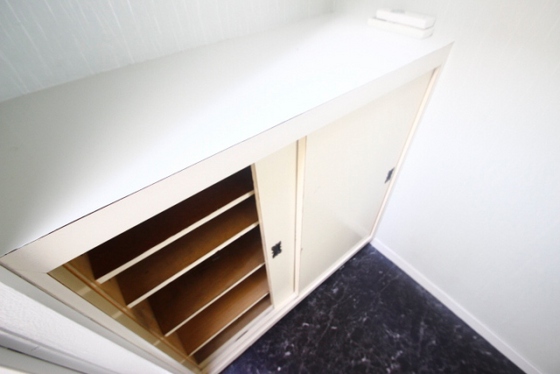 玄関　※別室の写真を使用しております※