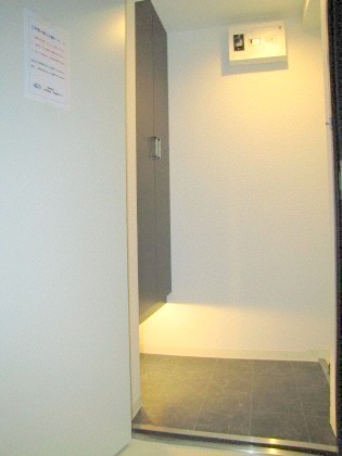 玄関　※他号室の写真になります。ご参考ください