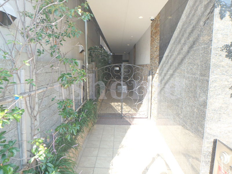 エントランス　建物入口