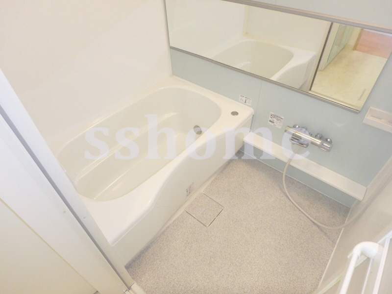 バス・シャワールーム　追炊き機能付きバスルーム