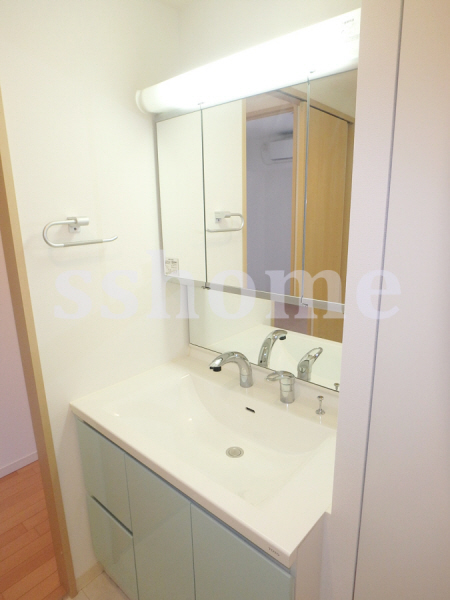 洗面設備　シャンプードレッサーです