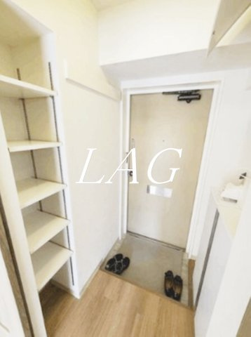 玄関　玄関です。