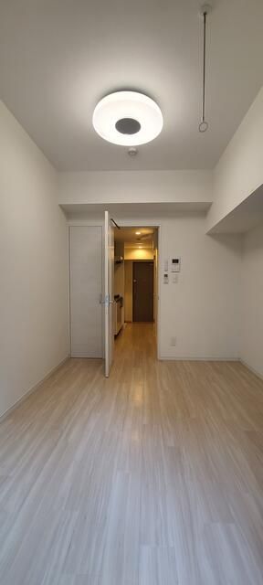 居室・リビング　☆明るい居間☆