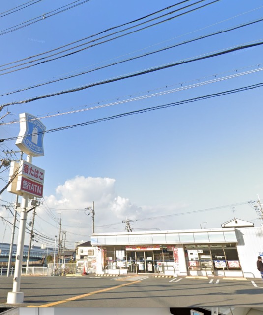 コンビニ　ローソン東大阪若江北町三丁目店（コンビニ）まで588m