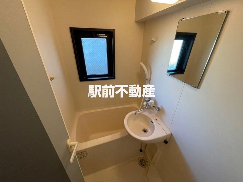 バス・シャワールーム　※同マンション別部屋