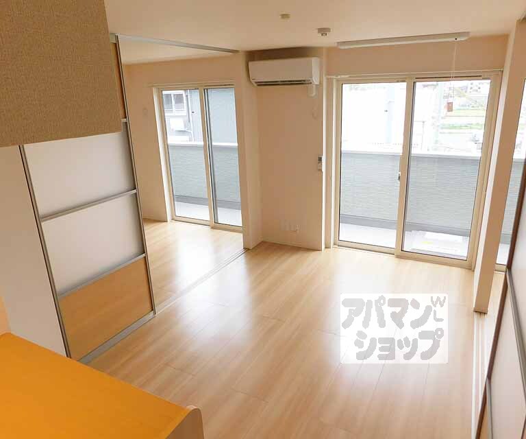 居室・リビング　とても開放感のあるお部屋です！