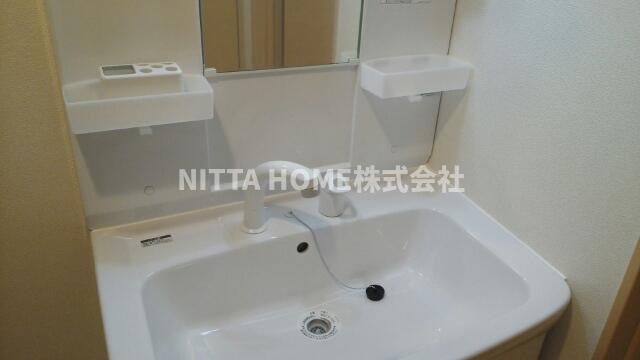 洗面設備　シャワー付き洗面台も設置済み☆彡