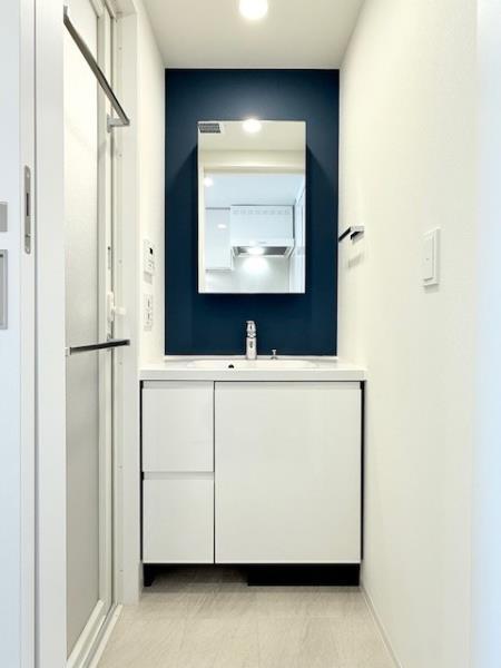 洗面設備　コンパクトで使いやすい洗面所