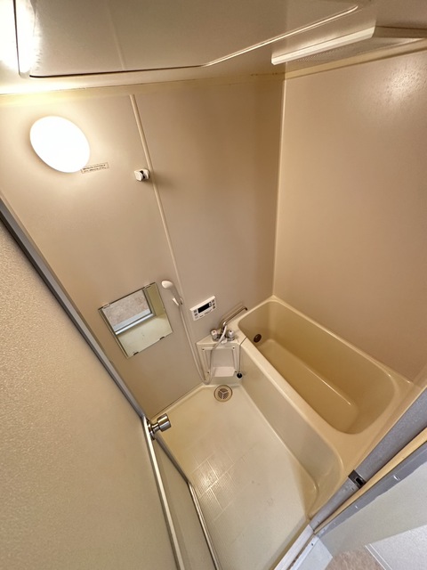 バス・シャワールーム　別部屋参考写真です