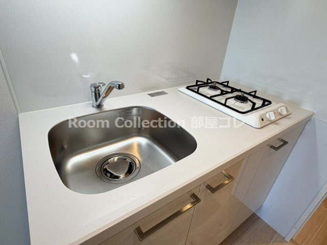 キッチン　※同物件他部屋写真 反転、色違いの場合有 現況優先