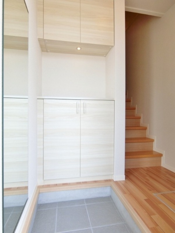 玄関　図面と現状に相違がある場合には現状を優先