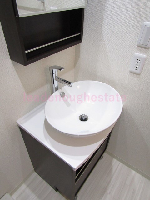 洗面設備　同仕様