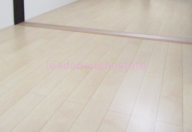 居室・リビング　同仕様