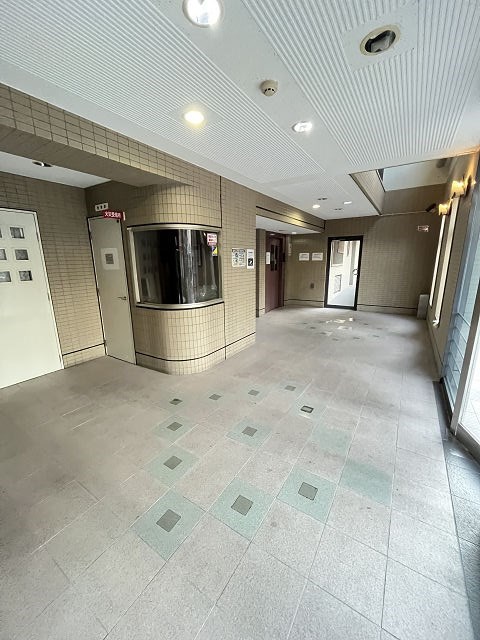 ロビー　ゆとりのあるロビーです