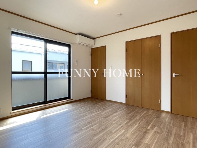 居室・リビング　風通し良好の室内♪