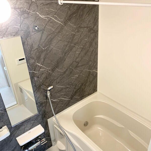 バス・シャワールーム　写真は同タイプ住居です。