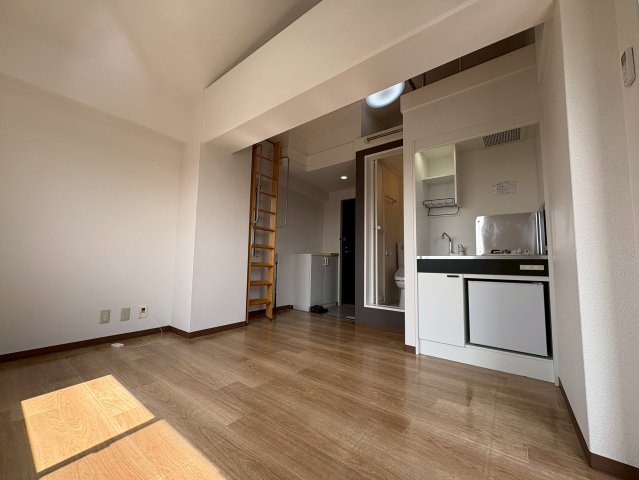 居室・リビング　ゆったり過ごせる居間です