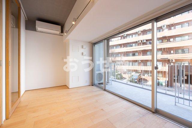 居室・リビング　※同仕様参考写真