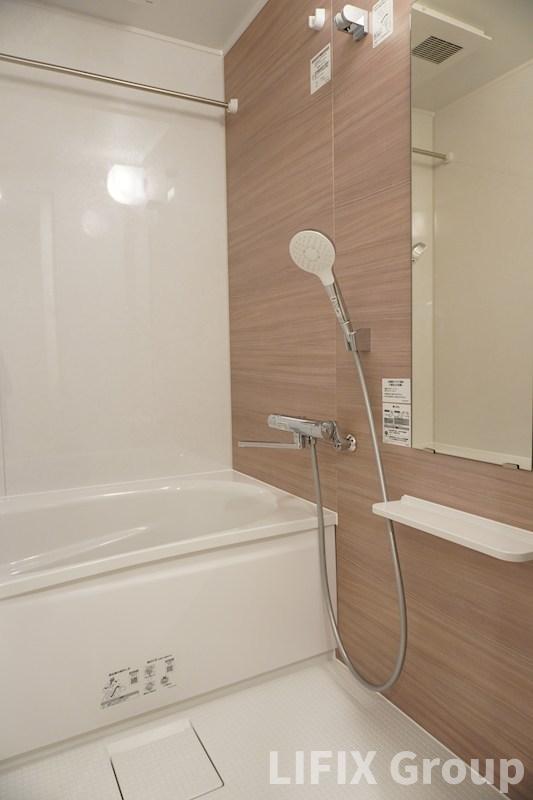 バス・シャワールーム　風呂