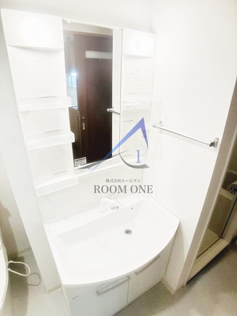 洗面設備　洗面台です。