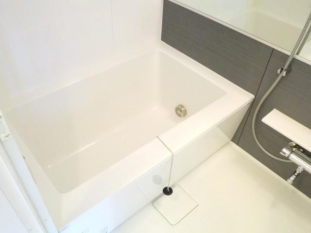 バス・シャワールーム　★追い焚き付のゆったりバスルームです★