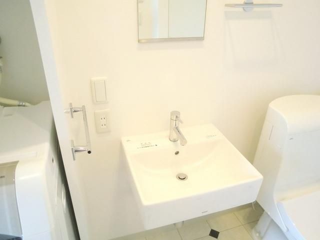 洗面設備　★便利な洗面台付きです★