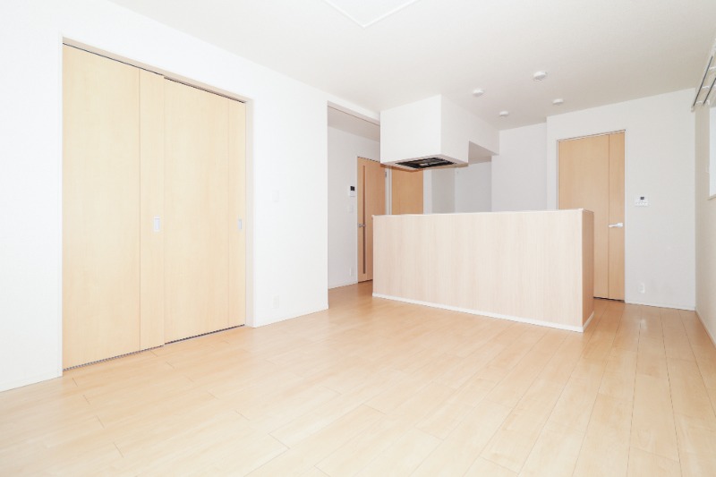 居室・リビング　図面と現状に相違がある場合には現状を優先