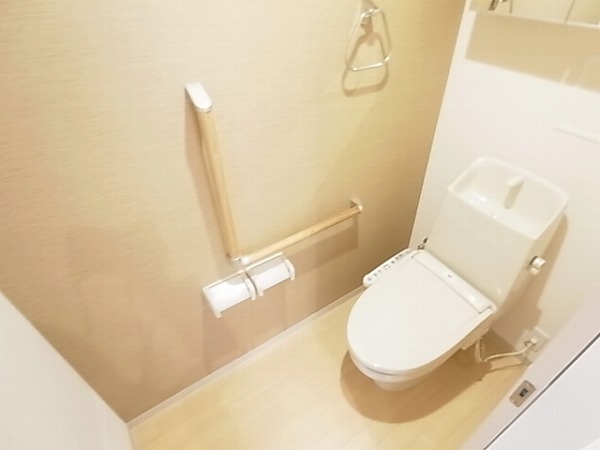 トイレ　別部屋