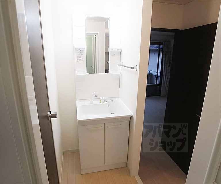 洗面設備　シャンプードレッサー装備