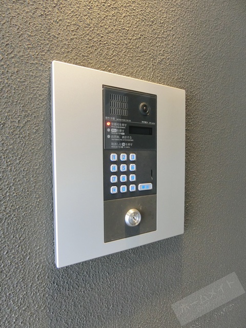 エントランス　同施工会社の同仕様写真です。