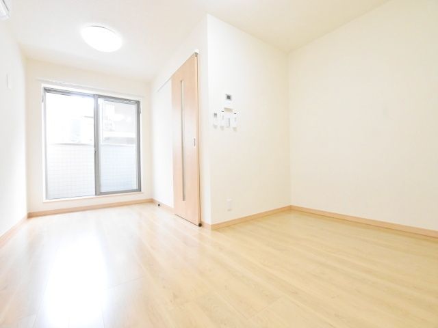 居室・リビング　★★新築でキレイなお部屋です★★