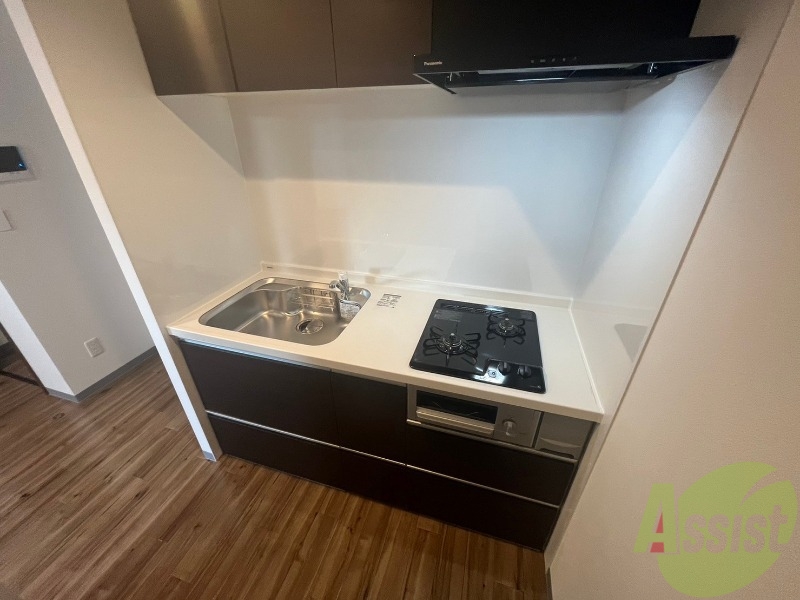 キッチン　キッチンはシックなデザインでした。洗い場も大きい。