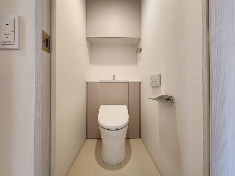 トイレ　トイレ