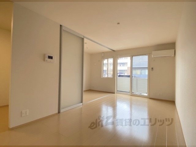 居室・リビング　リビング