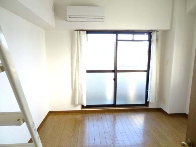 居室・リビング　同系モデル写真