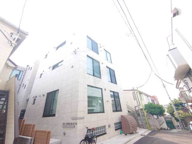 建物外観　88.SANGENJAYA