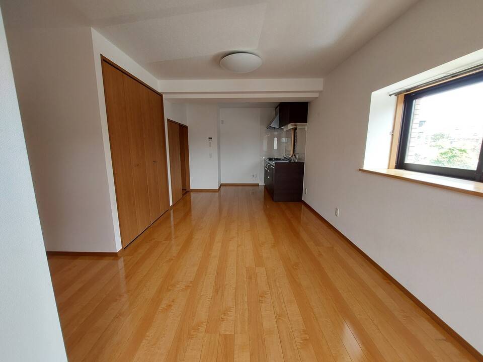 居室・リビング　リビング