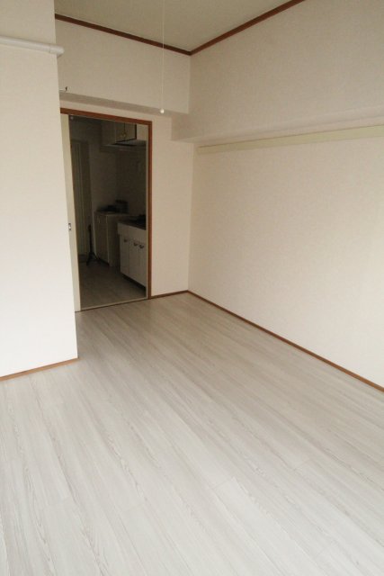 居室・リビング　別号室の写真です