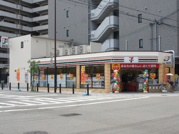 コンビニ　セブンイレブン浪速日本橋西店（コンビニ）まで156m
