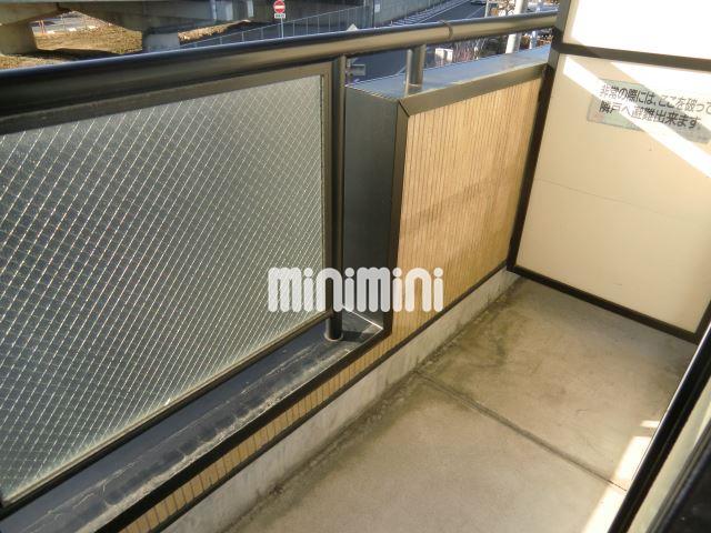 バルコニー　陽光射し込む明るいベランダスペースです