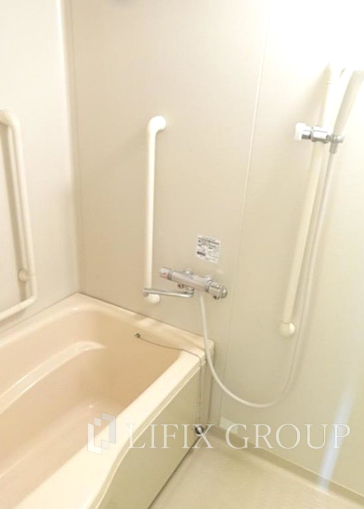 バス・シャワールーム　風呂