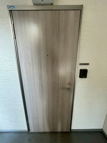 玄関　落ち着いた玄関です