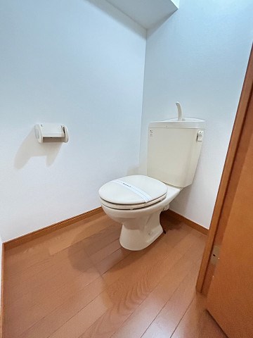 トイレ　トイレもきれいです