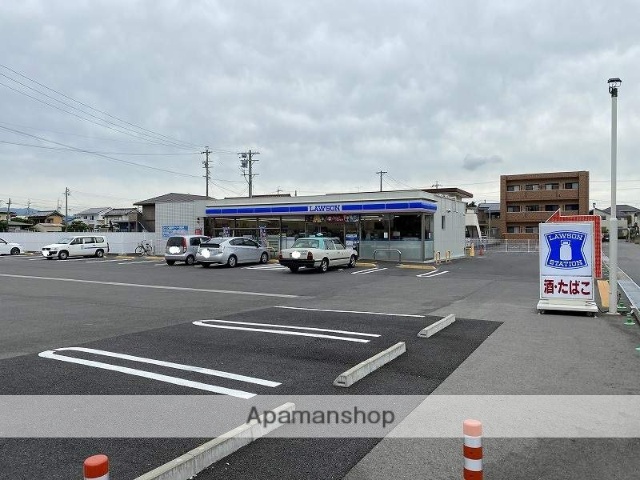 コンビニ　ローソン（コンビニ）まで272m
