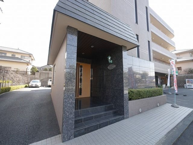 エントランス　★お部屋探しは株式会社タウンハウジング東京まで★