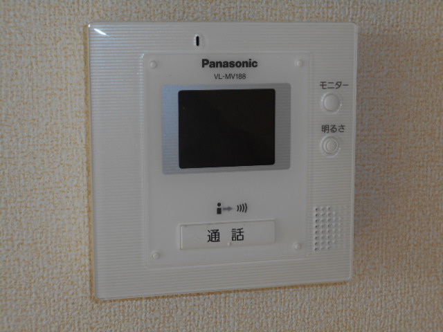 セキュリティ　カラーＴＶモニター付インターホン完備