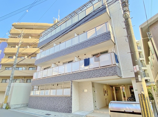 建物外観　静かな住宅地の築浅物件